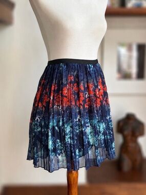Navy Pleated Skirt | Lined | Watercolor Print | Elastic Waist | Size M